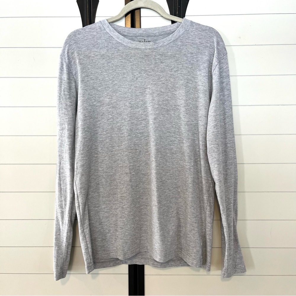 Fresh Clean Tees Mens Gray Long Sleeve Shirt Size Medium Cotton Poly Blend Soft